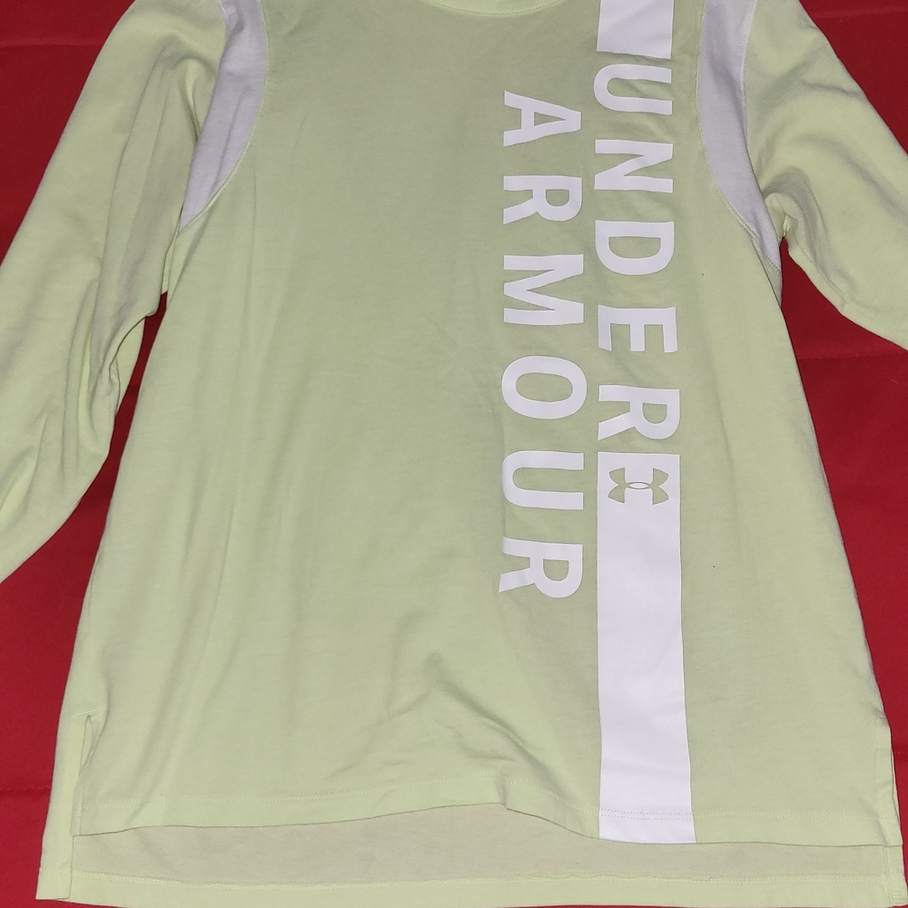 Under Armour Womens  Long Sleeve Shirt - Light Green and White